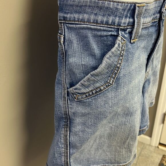 Levi’s Light Wash 4-Pocket Button Zipper Jean Shorts- Size 10 - Picture 6 of 16